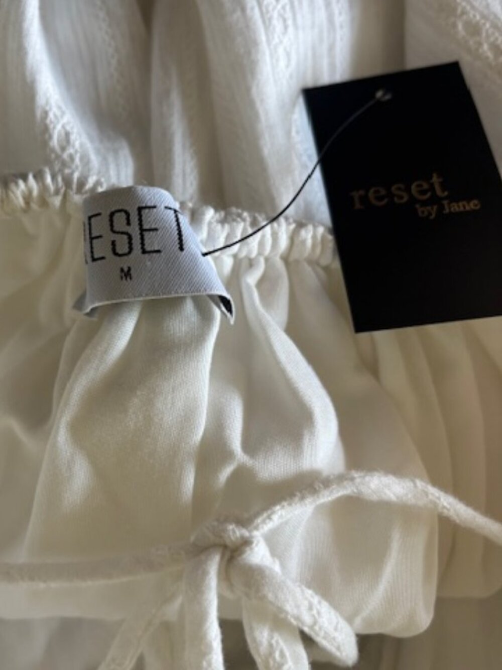 Reset by Jane puff sleeve dress in ivory NWT size M - Picture 9 of 9